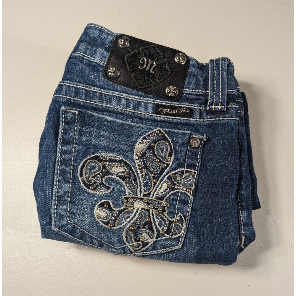 Miss Me Jeans Womens Size 28 Blue Capri Jeans Bedazzled 28x22 Western JY5327P